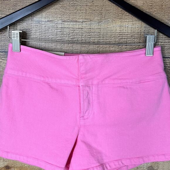 Alice + Olivia Jeans Olivia Denim Shorts Primrose Pink SZ 28 NWT - Picture 2 of 12